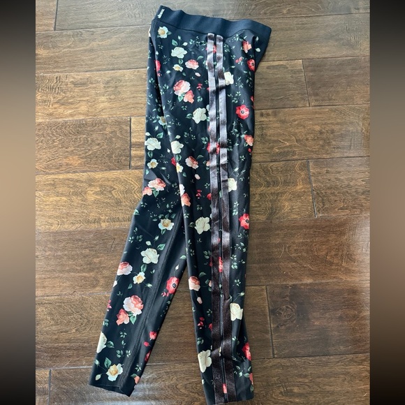Ultracor leggings size small - Picture 3 of 7